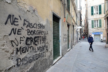 Genova - scritte e graffiti sui muri