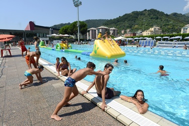 Genova - spiaggia urbana, piscine estate