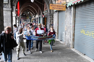 Genova, porto antico, darsena - manifestazione comitato tutela a