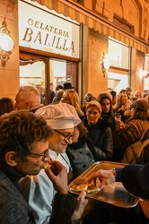 Genova, via Cesarea - nuova apertura per il caffe bar balilla