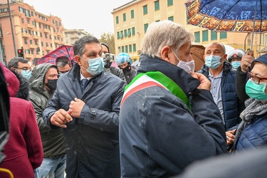 Genova, cerimonia di commemorazione vittime alluvione - targa po