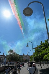 Genova, porto antico - il passaggio delle frecce tricolori per i