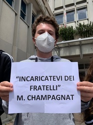Genova, champagnat - sit in protesta