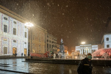 Genova, piazza De Ferrari - lieve nevicata 8 Dicembre