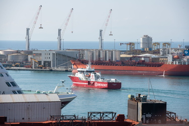 Genova, porto - nuova nave di Emergency