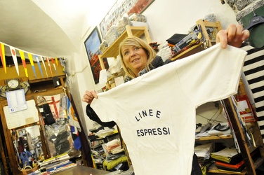 Genova - la t-shirt compie 50 anni