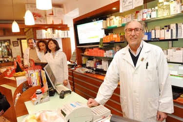 Genova - quartiere Albaro - farmacia Benvenuto