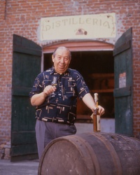 Genova - maestro distillatore Luigi Barile,
