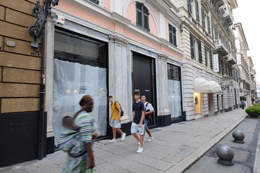 Genova, via Roma - nuovo negozio Vinicio al 61R