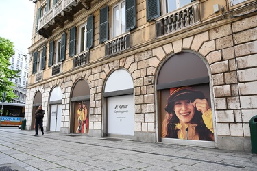 Genova, via Roma - prossima apertura negozio K Way
