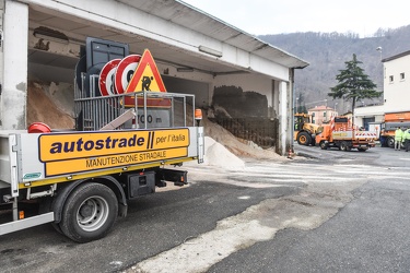 operai cantieri autostrade italia 122015-0579