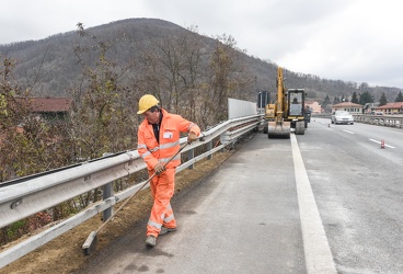 operai cantieri autostrade italia 122015-0631