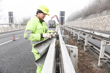 operai cantieri autostrade italia 122015-0681
