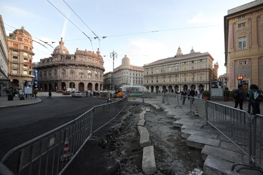 rimodellamento pavimentazione Piazza De Ferrari