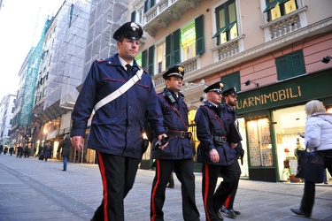 Genova - via San Lorenzo - controlli carabinieri