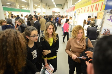 Genova, magazzini del cotone - festival studenti orientamenti - 