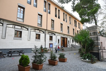 Genova, Quarto, via Romana della Castagna - international school