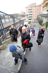 Genova - Via Bologna - spacciatore fermato vicino alla scuola