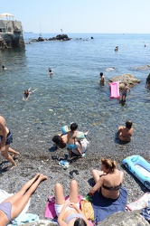 Genova, aperta la stagione balneare, domenica di sole alla spiag