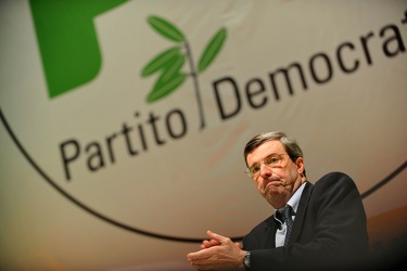Genova - il partito democratico ligure