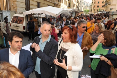Genova - passeggiata elettorale per Marco Doria nei quartieri