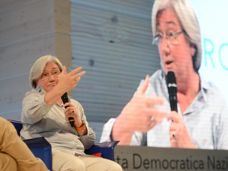 Genova - festa Partito Democratico 2013 - intervento di Rosi Bin