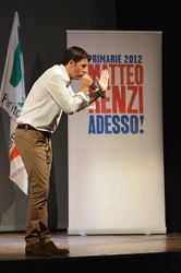 Genova - Matteo Renzi arriva al teatro della Corte