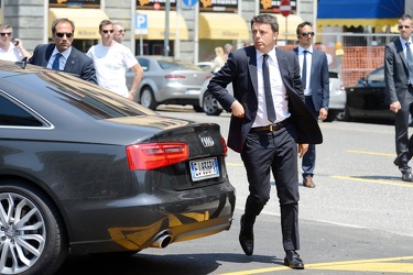 Genova - Matteo Renzi in visita al cantiere sul bisagno