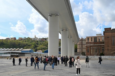 Genova, via 30 Giugno - area sotto il ponte destinata a diventar