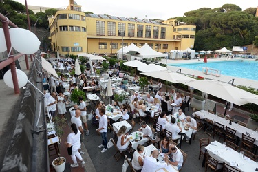 Genova, piscine Albaro - serata cena in bianco