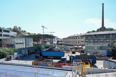 Genova, via Borzoli - azienda ferrometal