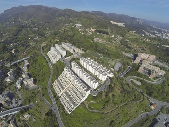 Genova - periferia Pegli, complesso residenziale edilizia popola