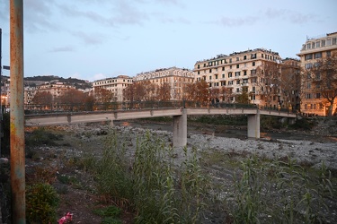 Genova, quartiere Marassi - davanti piazza Firpo, passerella pon