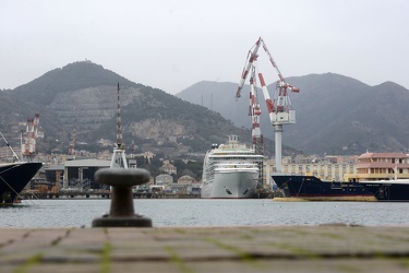 Genova Sestri Ponente - lo stabilimento di Fincantieri inquadrat
