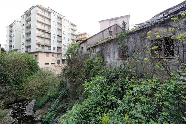 Genova, Sestri Ponente - zona Via Gazzo, mulino abbandonato da d