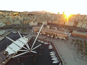 Genova - fotografia con drone e gopro - sopra il porto antico e 