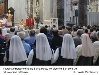 Genova - cardinale Tarcisio Bertone S Lorenzo
