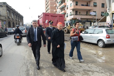Genova - alluvione Ottobre 2014 - la visita del cardinale Angelo