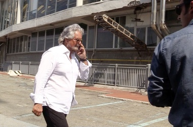 Genova - anche Beppe Grillo ai funerali di Stato per le vittime 