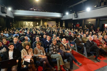 Genova, Bolzaneto - teatro Govi - incontro pubblico per spiegare