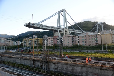 Genova, Ponte Morandi - i lavori sulla linea ferroviaria a un me