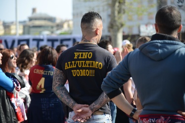 Genova, stadio Ferraris - la protesta dei tifosi genoani sotto l