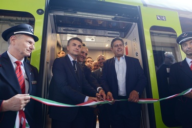 Genova, stazione principe - consegna nuovi treni regionali Jazz