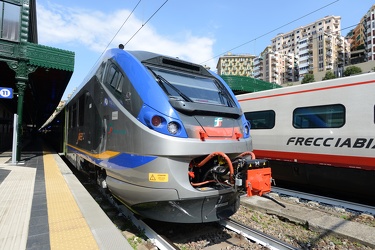 Genova, stazione principe - consegna nuovi treni regionali Jazz