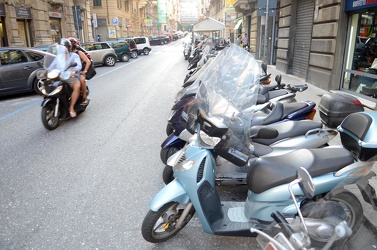 Genova - moto e motocicli ingombranti - parcheggi