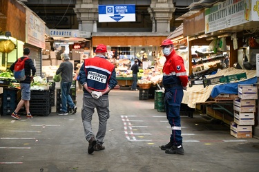 Genova - emergenza coronavirus - tema spesa sabato pomeriggio