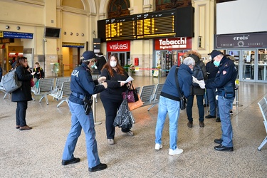 Genova, stretta su emergenza coronavirus