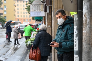 Genova, secondo giorno dopo stretta emergenza coronavirus