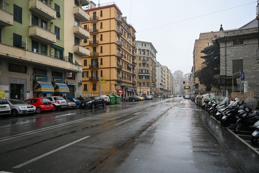 Genova, secondo giorno dopo stretta emergenza coronavirus