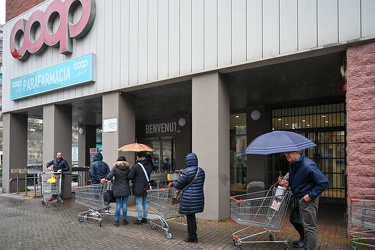 Genova, secondo giorno dopo stretta emergenza coronavirus